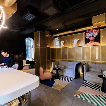 فندق Tribe Center ريغا